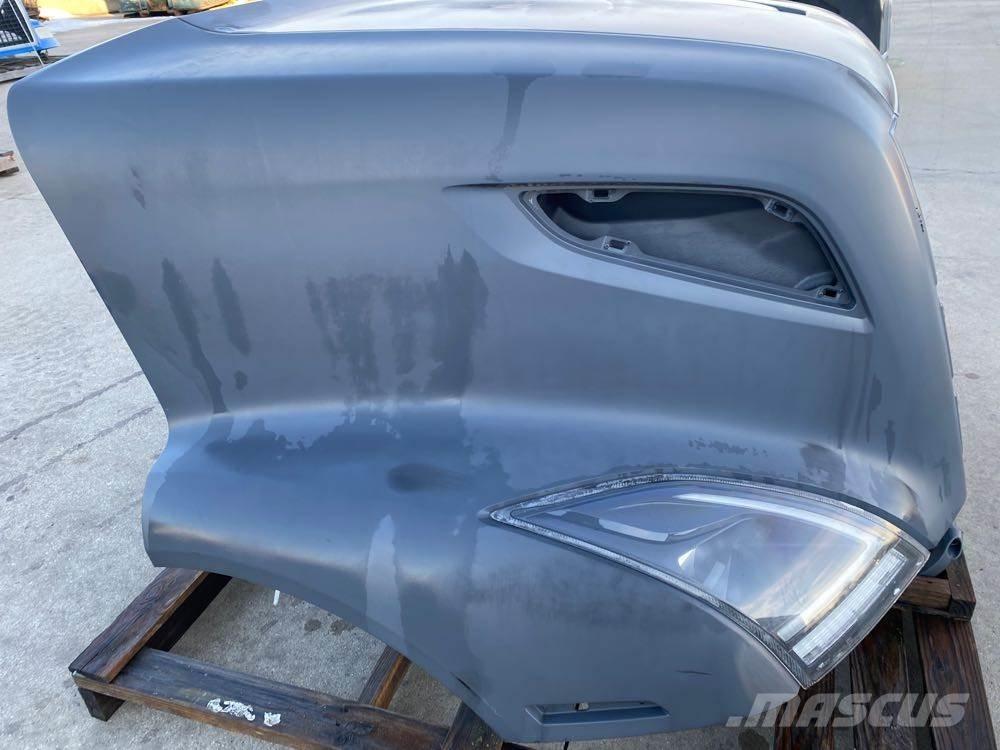 Volvo VNR كابينة والداخلية