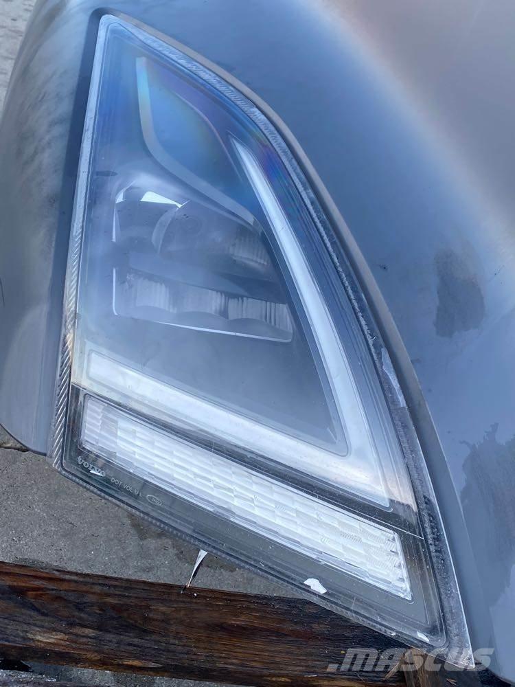 Volvo VNR كابينة والداخلية