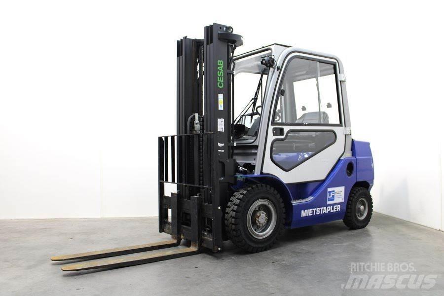 Cesab M 325 D شاحنات الديزل