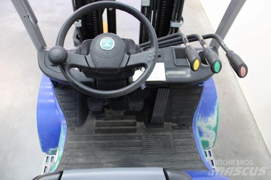Cesab M 325 D شاحنات الديزل