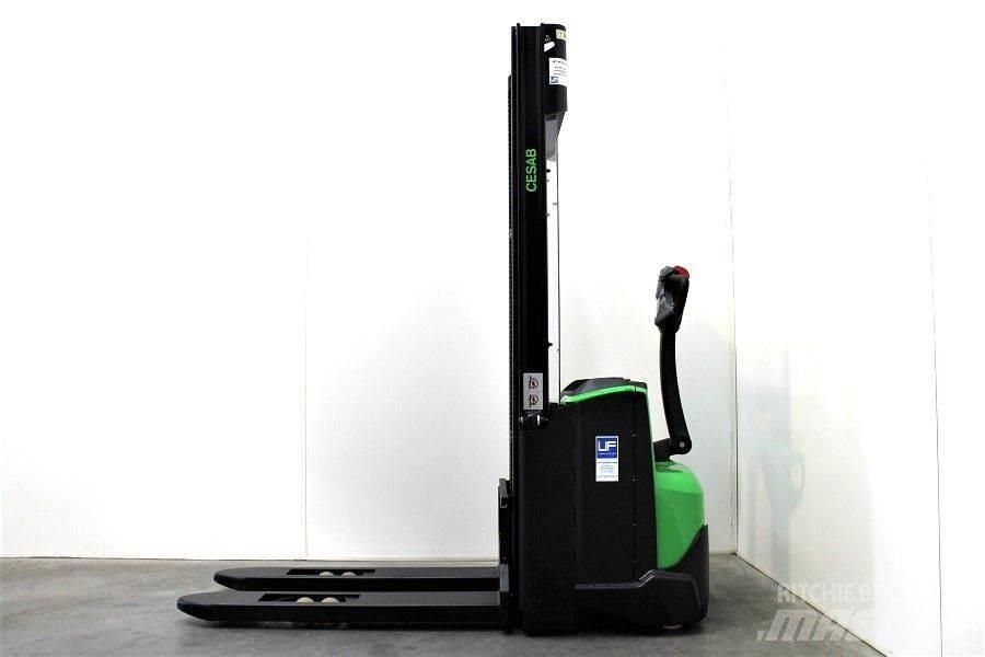 Cesab S 212 L / 330 معدات التكديس الجوالة