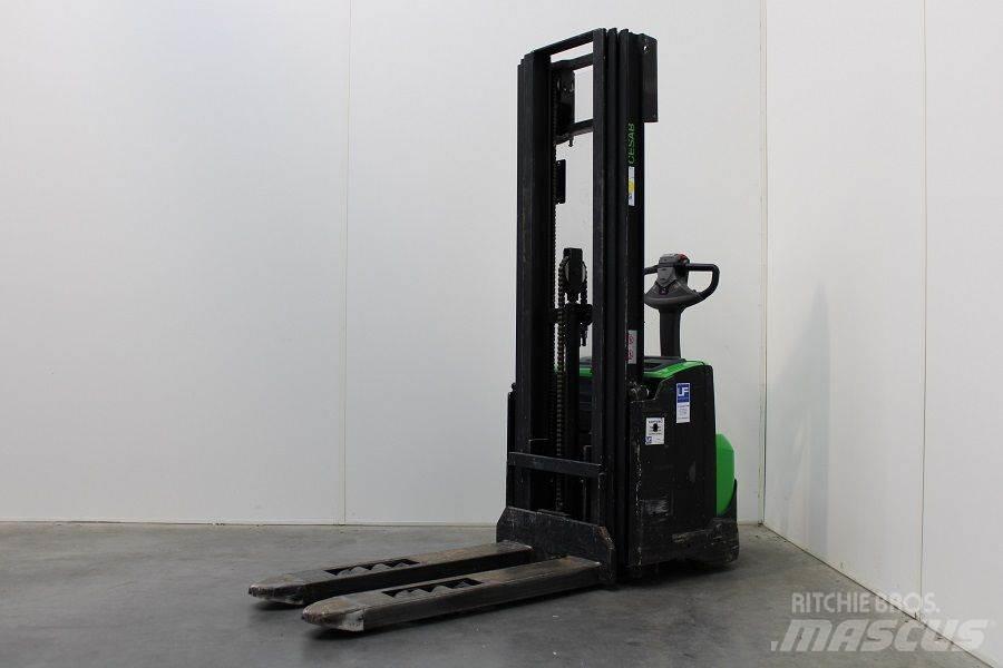 Cesab S 214 L / 445 معدات التكديس الجوالة
