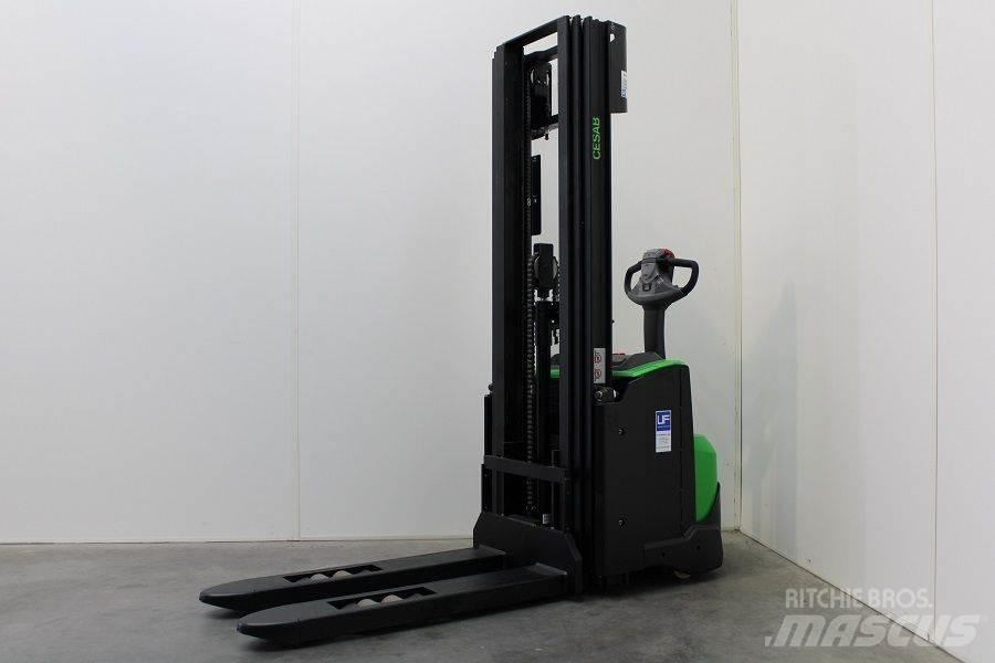Cesab S 214 L / 445 معدات التكديس الجوالة