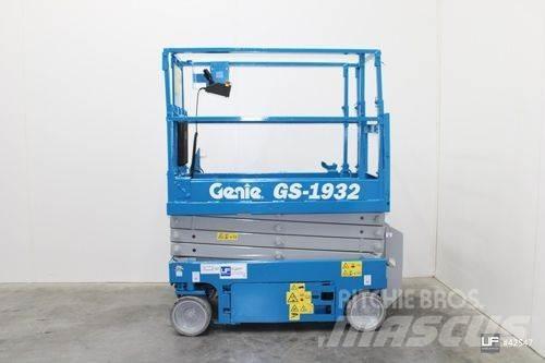 Genie GS 1932 رافعات مقصية الشكل