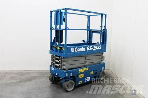 Genie GS 1932 رافعات مقصية الشكل