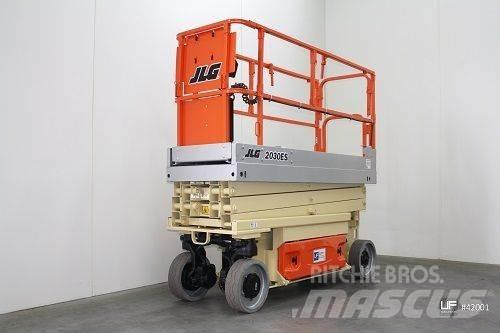 JLG 2030 ES رافعات مقصية الشكل