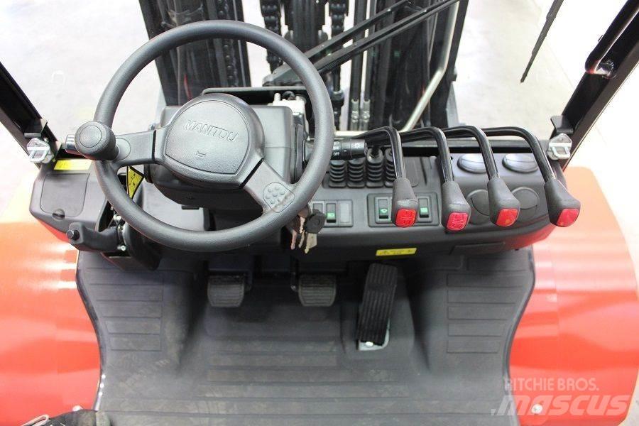 Manitou MI 55 D شاحنات الديزل