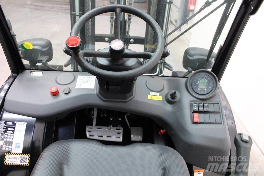 Manitou MSI 25 D شاحنات الطرق الوعرة