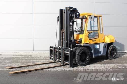 TCM FD 80-9 شاحنات الديزل