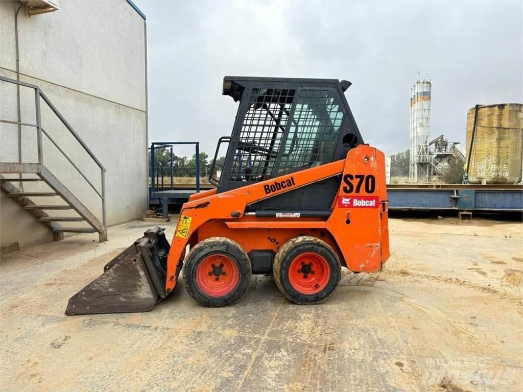 Bobcat S70 لوادر انزلاقية التوجيه