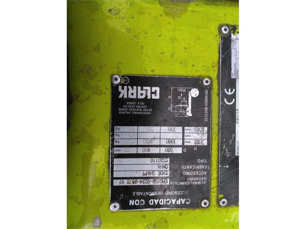 Clark EPG18 شاحنات ذات رافعات شوكية تعمل بالكهرباء