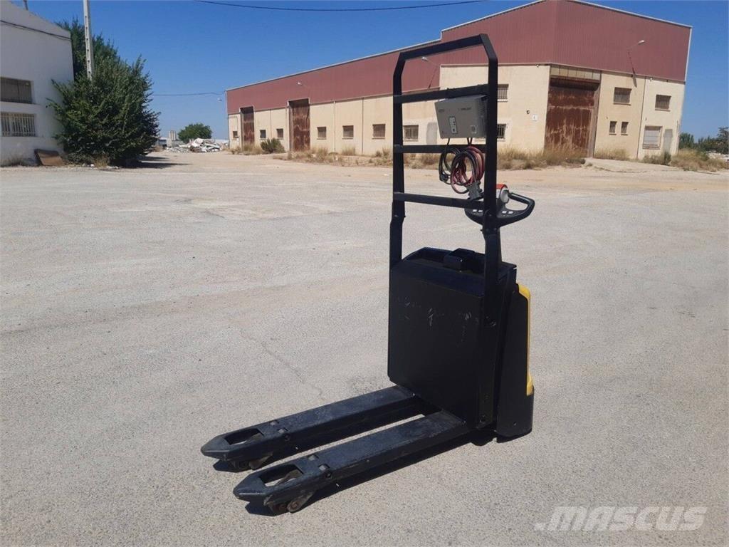 Hyster P1.6 أخرى