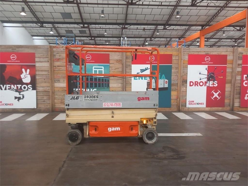 JLG 1930 ES رافعات مقصية الشكل