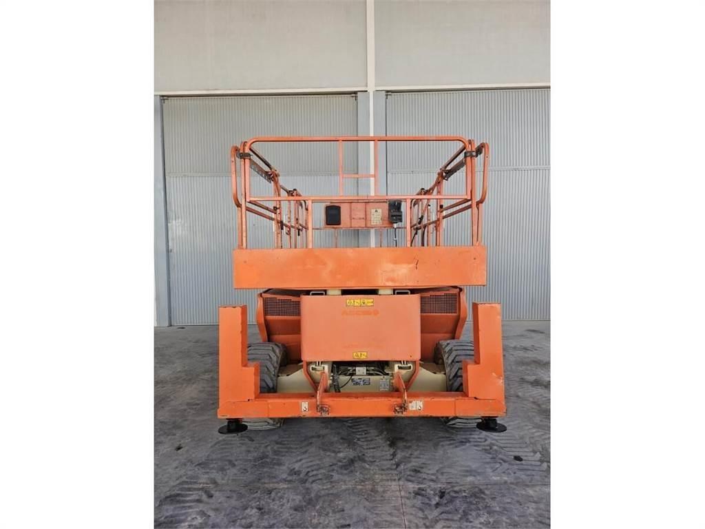 JLG 3394 RT رافعات مقصية الشكل