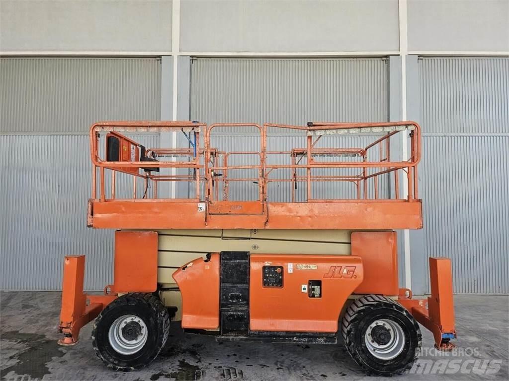 JLG 4394RT رافعات مقصية الشكل