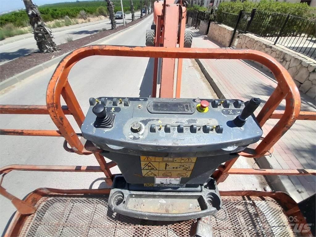 JLG 860SJ رافعات سلة تلسكوبية