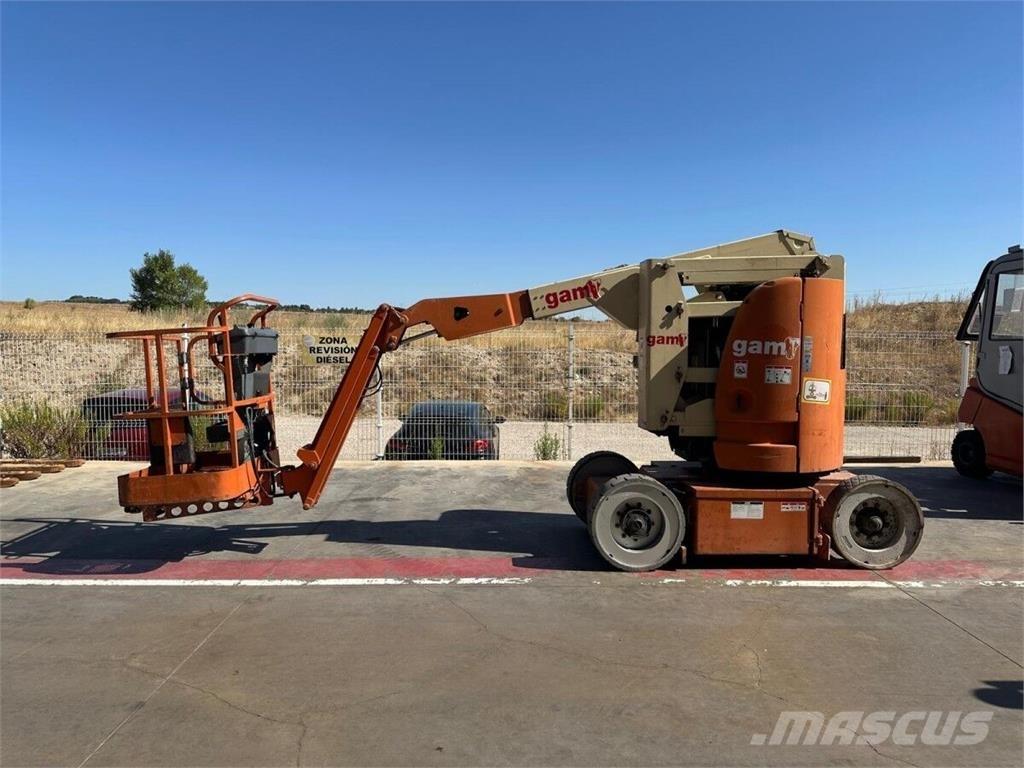 JLG E300AJP رافعات سلة مفصلية