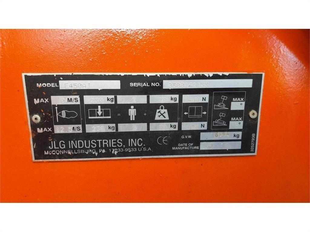 JLG E450AJ رافعات سلة مفصلية