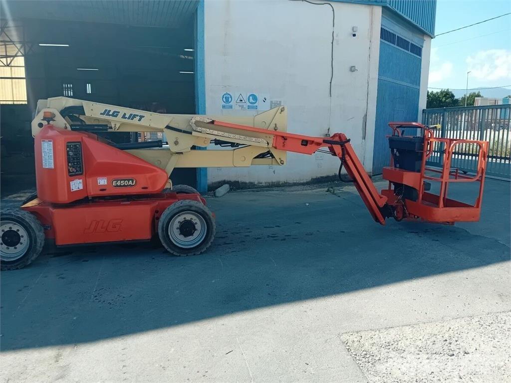 JLG E450AJ رافعات سلة مفصلية