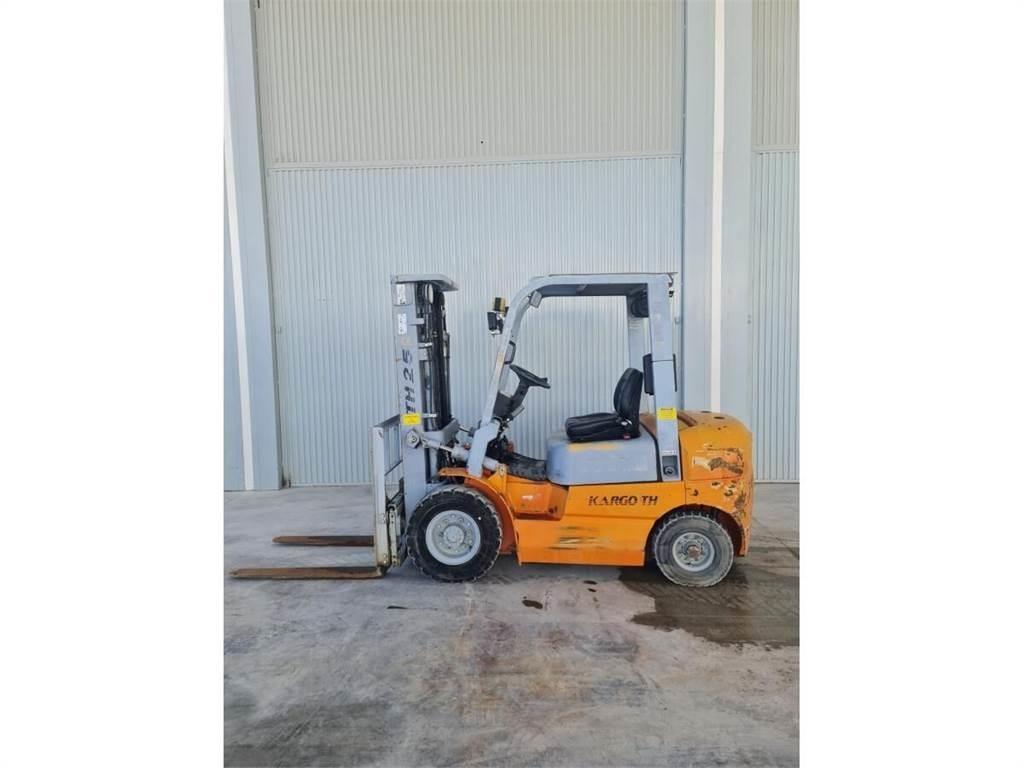 Kargo TH-25 شاحنات الديزل