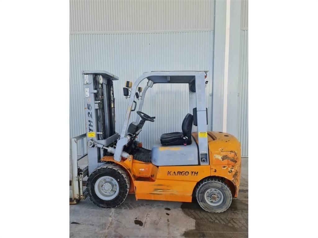 Kargo TH-25 شاحنات الديزل