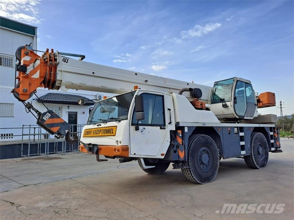 Terex AC40 رافعات صالحة لكل أنواع الطرق