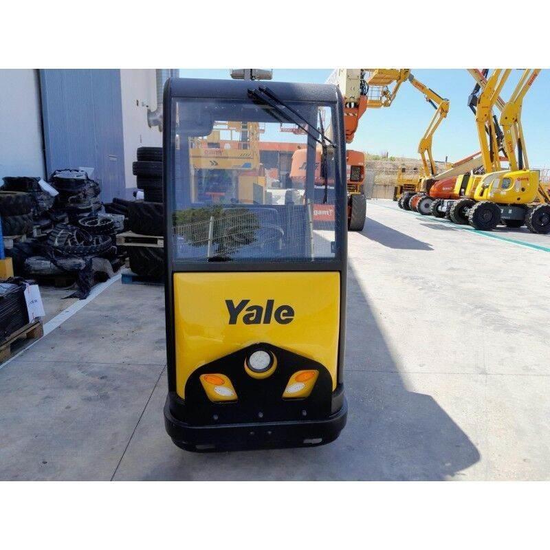 Yale MT70 شاحنة قاطرة