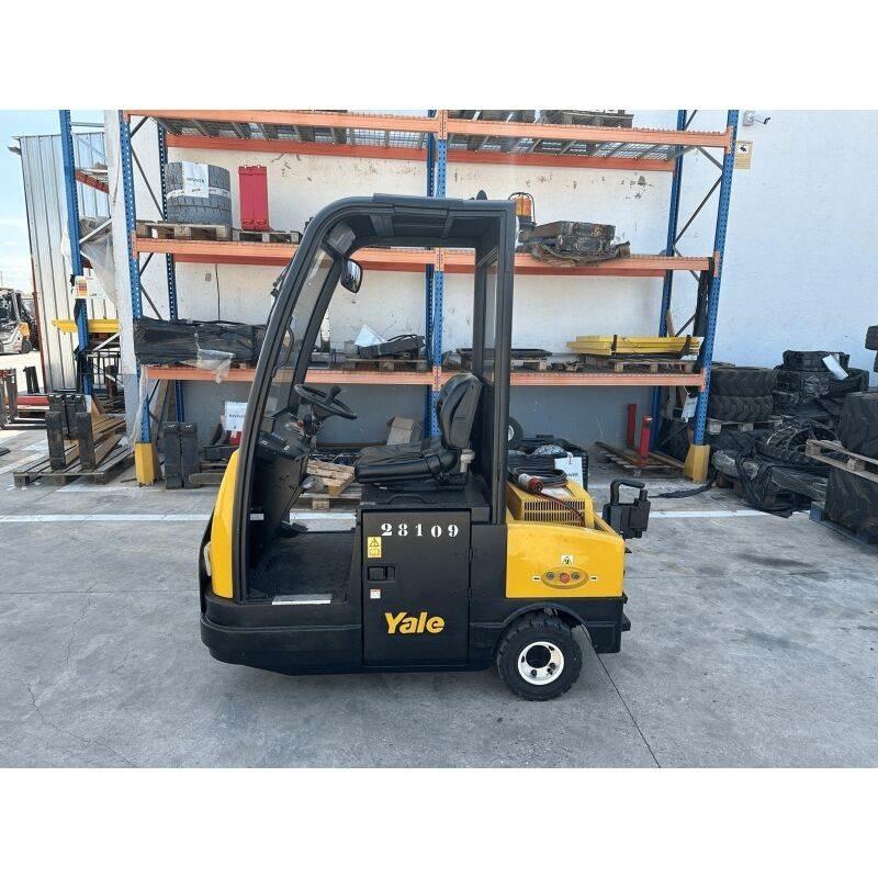 Yale MT70 شاحنة قاطرة