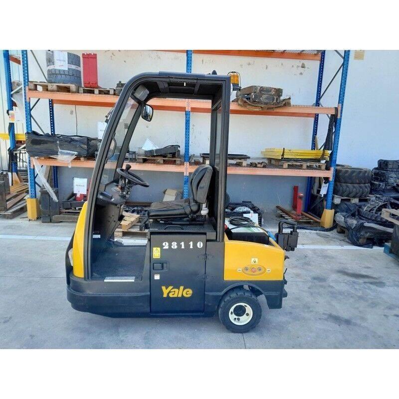 Yale MT70 شاحنة قاطرة