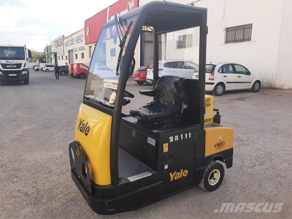 Yale MT70 شاحنة قاطرة