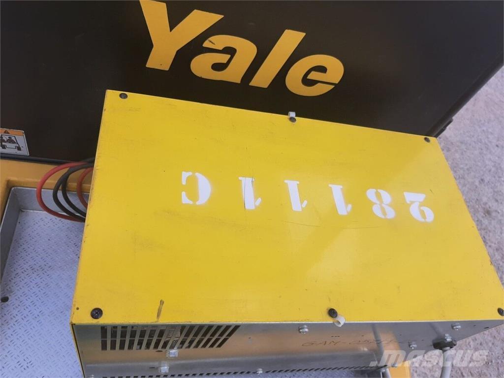 Yale MT70 شاحنة قاطرة