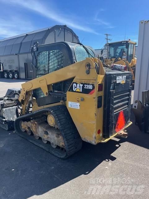 CAT 239D وحدات الجر