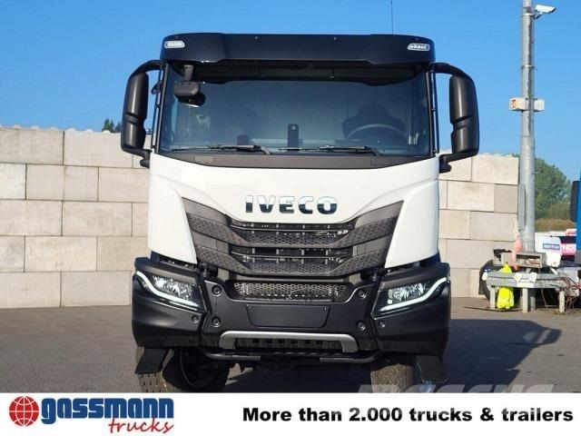 Iveco T-Way 360 6x6 شاحنات الرافعات الخطافية