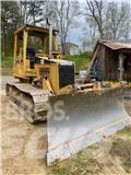 CAT D5C XL بلدوزرات مجنزرة