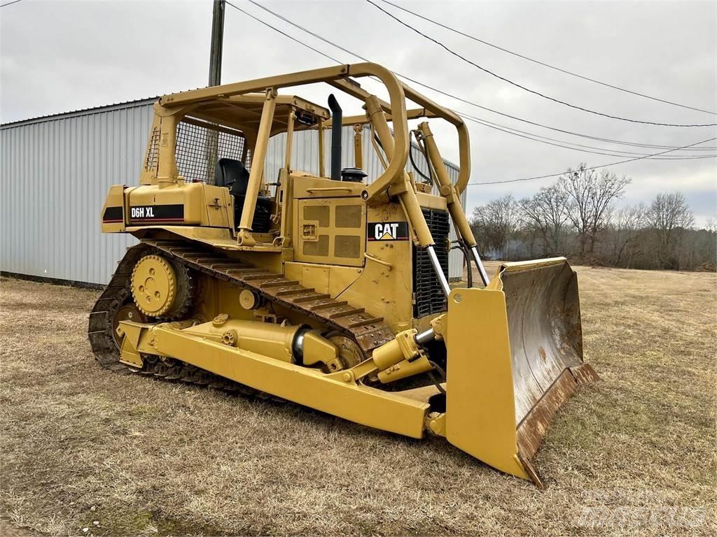 CAT D6H XL بلدوزرات مجنزرة