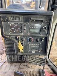 CAT D6R XL بلدوزرات مجنزرة
