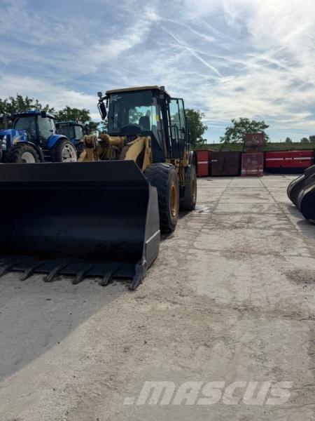 CAT 950H لوادر بعجل
