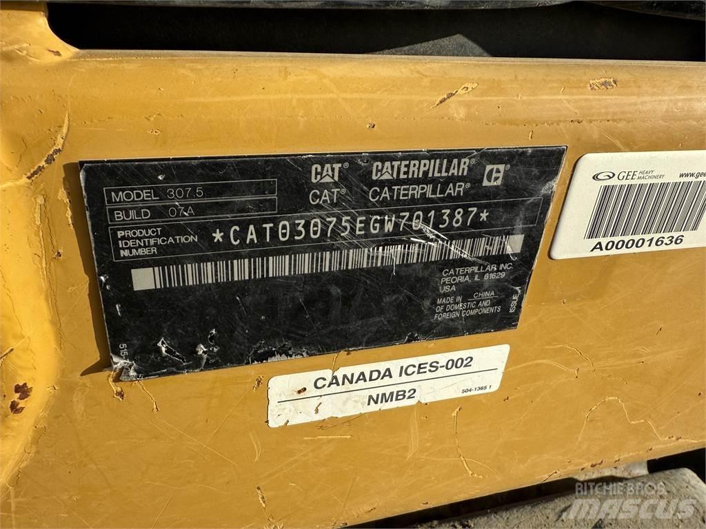 CAT 307.5 حفارات زحافة