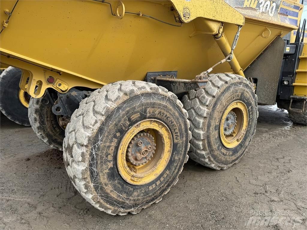 Komatsu HM300-5 ساحبات مفصلية