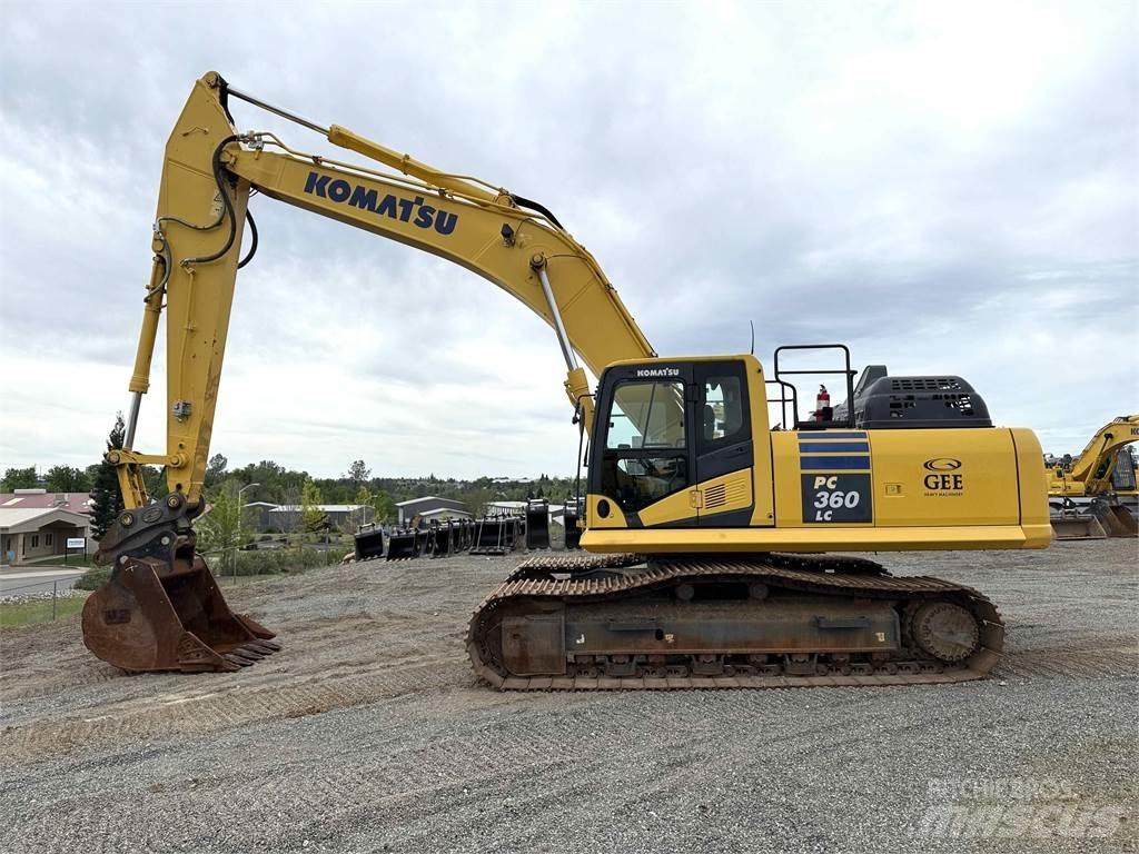 Komatsu PC360LC-11 +1 حفارات زحافة