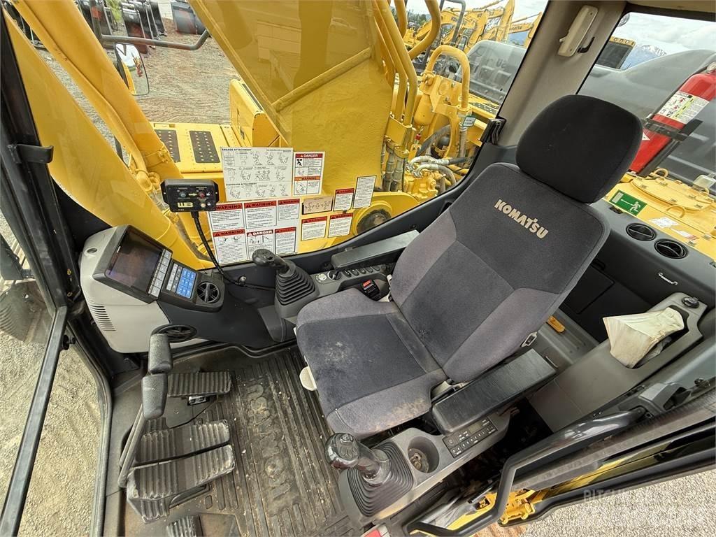 Komatsu PC360LC-11 +1 حفارات زحافة