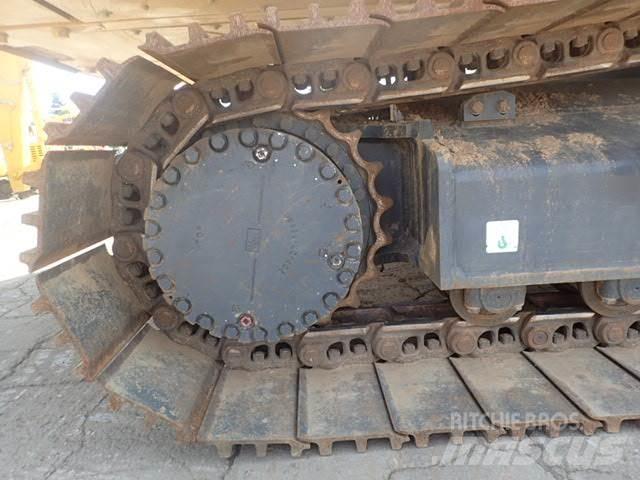 Komatsu PC360LC-11 +1 حفارات زحافة