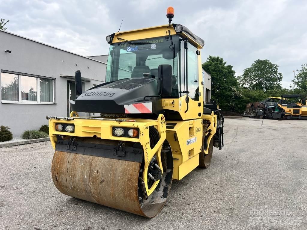 Bomag BW 154 AP-4 AM مداحل ثنائية الاسطوانة