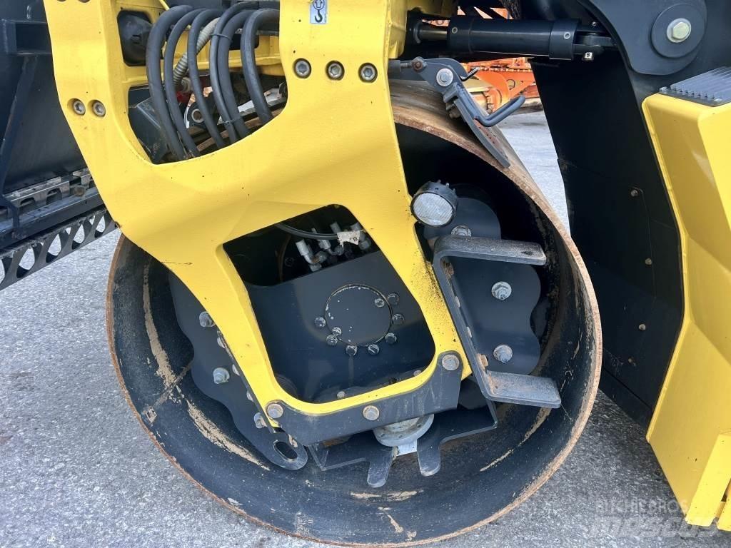 Bomag BW 154 AP-4 AM مداحل ثنائية الاسطوانة