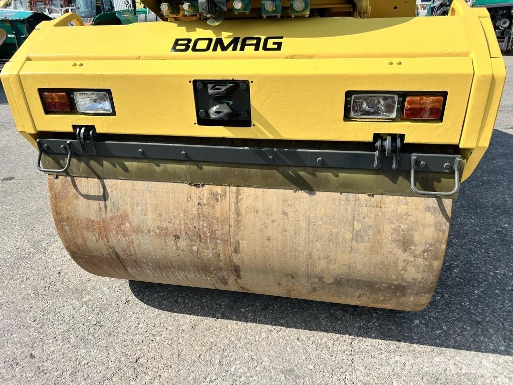 Bomag BW 174 AD مداحل ثنائية الاسطوانة