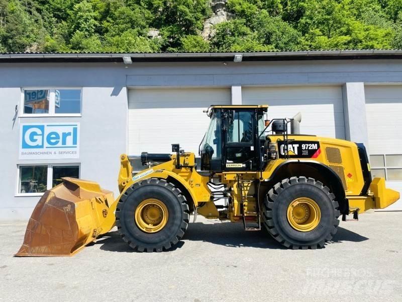 CAT 972M XE لوادر بعجل