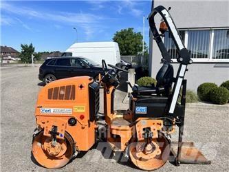 Dynapac CC 900 مداحل ثنائية الاسطوانة