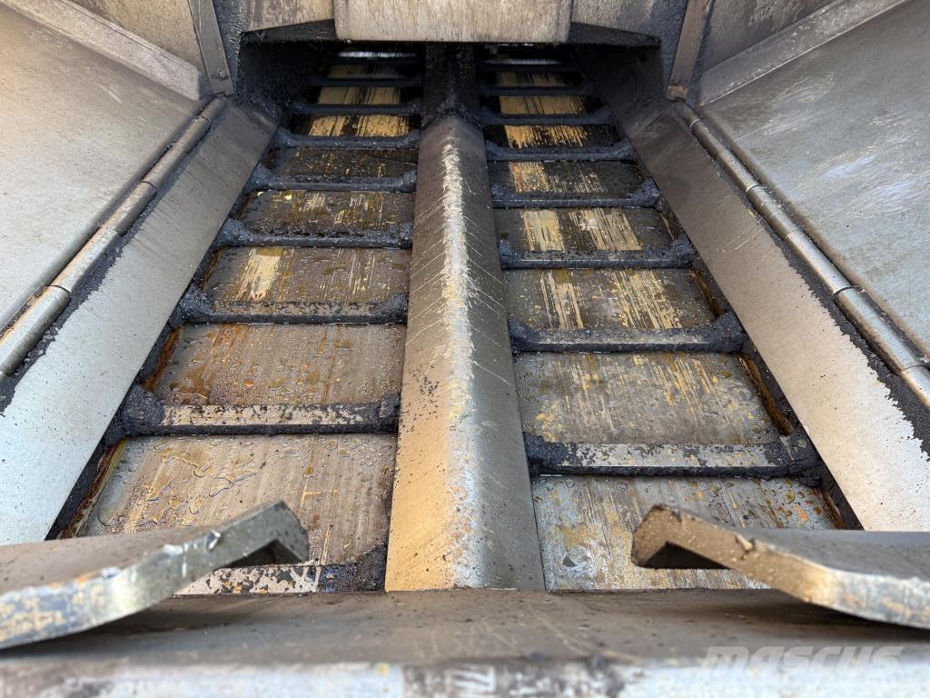 Dynapac SD 2500 CS معدات السفلتة