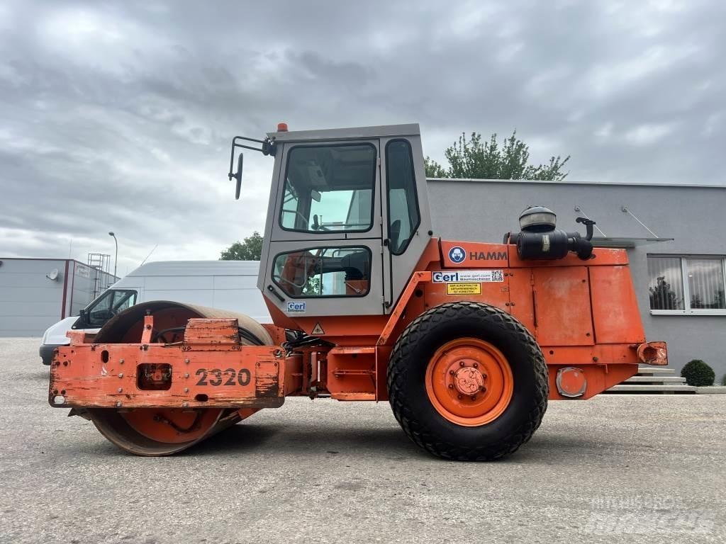 Hamm 2320 D مداحل أحادية الأسطوانة