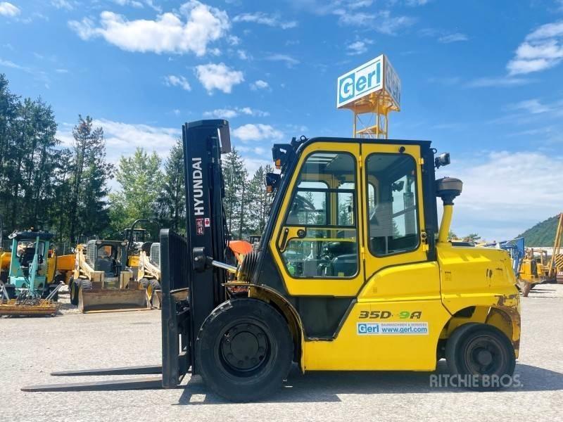 Hyundai 35D-9A شاحنات الديزل